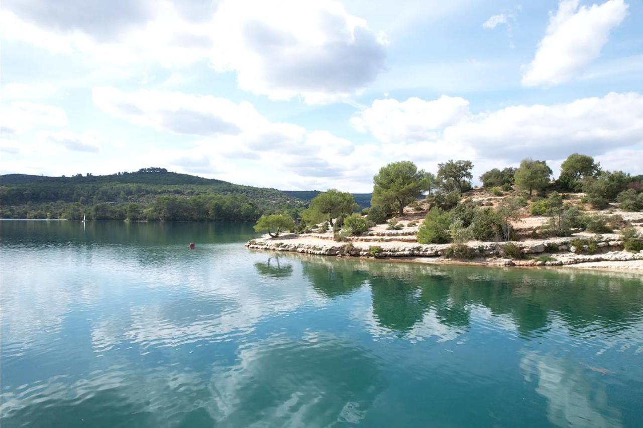 Votre Cocon En Pierre Et Son Spa En Option Gite Le Repos Des Chenes Régusse エクステリア 写真